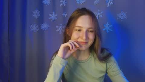 Annie online show from December 13, 8:58 pm