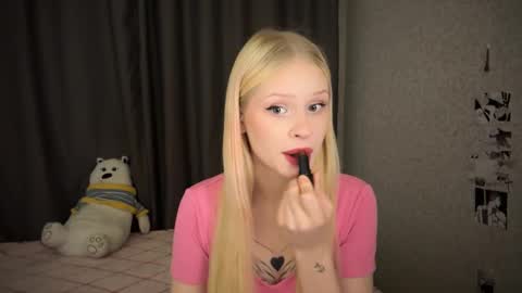 Snapshot of sweetielis chatting on January 7, 3:24 am sweetie Lisa3 online show from January 7, 3:24 am