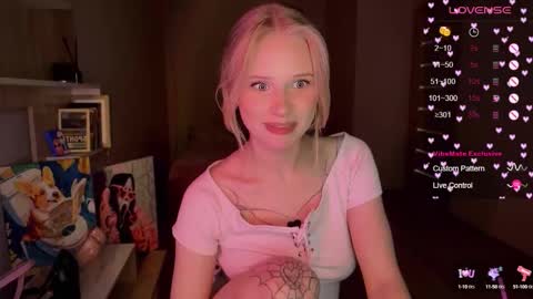 sweetie Lisa3 online show from September 22, 4:55 pm