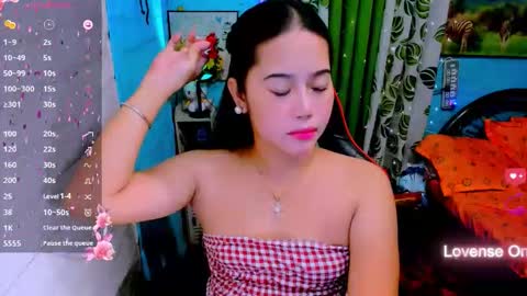 Nicole online show from September 13, 6:10 pm