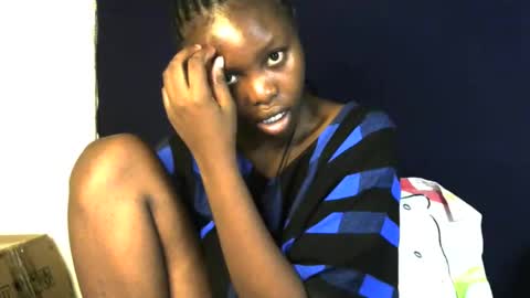 sweetkirrie online show from May 6, 6:58 pm
