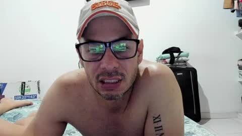 sweetlatino03 online show from July 11, 3:44 am