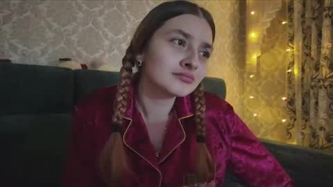 sweetliaison online show from March 14, 5:06 pm