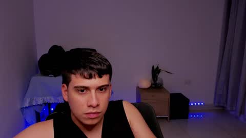 Lian online show from December 7, 10:06 am