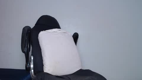 mayra online show from January 10, 1:33 am