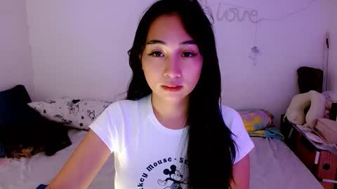Snapshot of sweetlilly_18 chatting on September 12, 3:08 am Lilly online show from September 12, 3:08 am