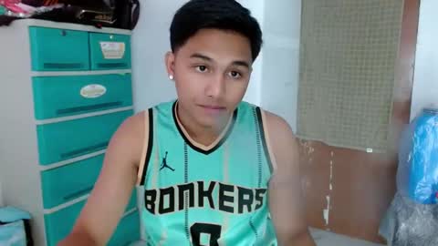 Snapshot of sweetlilly_18 chatting on December 16, 2:05 pm Lilly online show from December 16, 2:05 pm