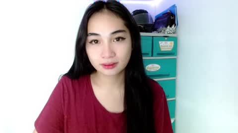 Snapshot of sweetlilly_18 chatting on February 2, 10:46 am Lilly online show from February 2, 10:46 am