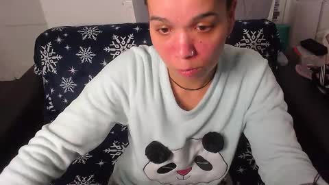 Snapshot of sweetlitlepussy chatting on September 16, 7:06 pm Elena online show from September 16, 7:06 pm