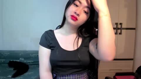 Zoe online show from December 2, 2:24 am