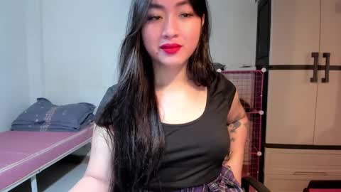 Zoe online show from December 5, 4:28 pm