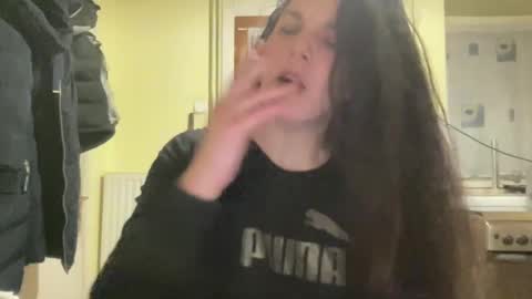 Snapshot of sweetmandyy chatting on December 6, 11:28 am sweetmandyy online show from December 6, 11:28 am