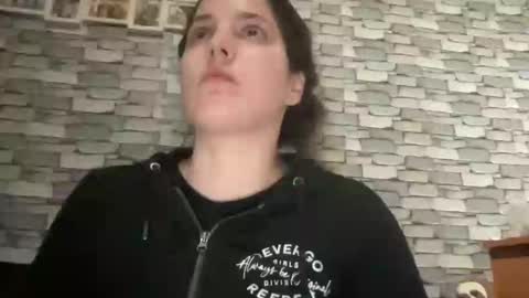 Snapshot of sweetmandyy chatting on December 5, 4:17 pm sweetmandyy online show from December 5, 4:17 pm