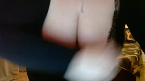 Snapshot of sweetmayacutie chatting on February 8, 6:22 pm sweetmaya online show from February 8, 6:22 pm