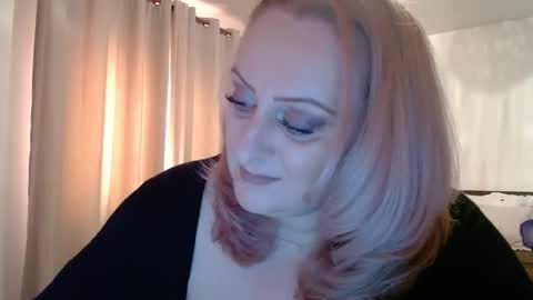 Snapshot of sweetmayacutie chatting on March 12, 9:34 am sweetmaya online show from March 12, 9:34 am