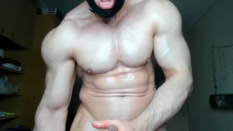 Snapshot of sweetmuscles_boy chatting on March 9, 7:23 am Lorenzo online show from March 9, 7:23 am