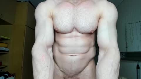 Snapshot of sweetmuscles_boy chatting on February 21, 4:59 pm Lorenzo online show from February 21, 4:59 pm