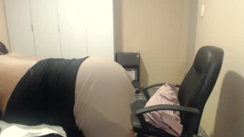 sweetnoziexxx online show from October 4, 5:05 am