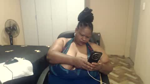 sweetnoziexxx online show from March 12, 6:17 am