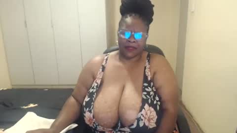 sweetnoziexxx online show from February 21, 7:01 am