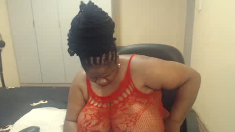 sweetnoziexxx online show from February 25, 1:43 pm