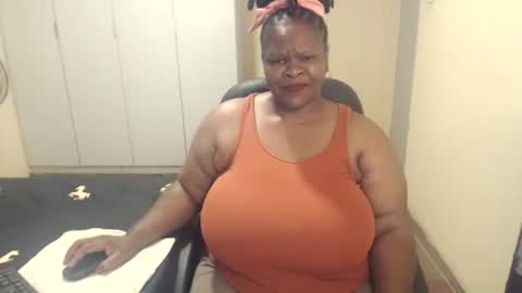 sweetnoziexxx online show from February 13, 2:52 pm