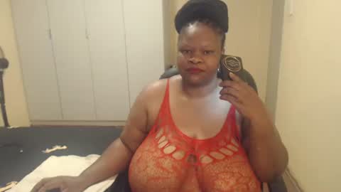 sweetnoziexxx online show from February 25, 6:58 am
