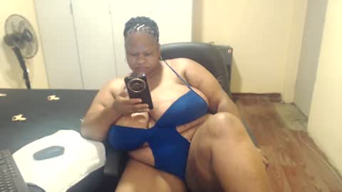 sweetnoziexxx online show from March 1, 10:24 am