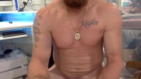 WeAim2PZzz online show from February 2, 6:20 pm