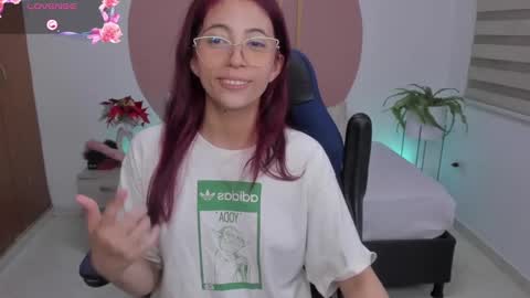 Snapshot of sweetpeach_20 chatting on February 12, 10:15 pm sweetpeach_20 online show from February 12, 10:15 pm