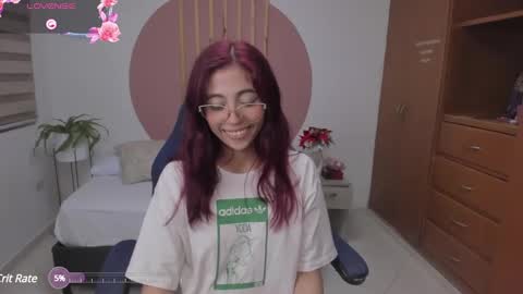 Snapshot of sweetpeach_20 chatting on February 17, 10:27 pm sweetpeach_20 online show from February 17, 10:27 pm