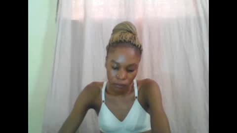 ESTHER online show from February 15, 12:33 pm