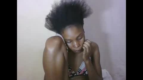 ESTHER online show from December 16, 6:47 pm