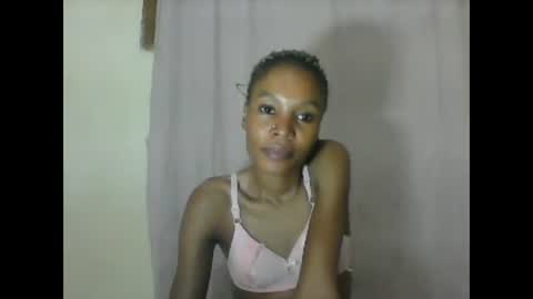 ESTHER online show from March 1, 6:11 pm