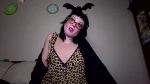 VannaDoll online show from November 8, 6:38 am