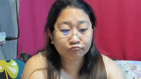 Snapshot of sweetpilipina88 chatting on February 10, 6:53 am MIA online show from February 10, 6:53 am