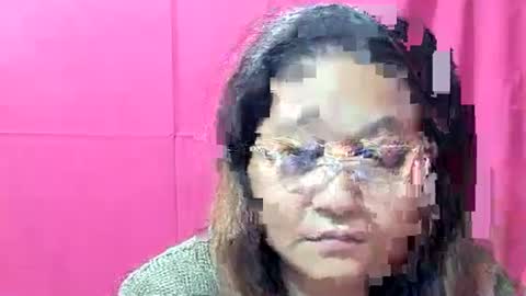 Snapshot of sweetpilipina88 chatting on January 19, 11:12 am MIA online show from January 19, 11:12 am