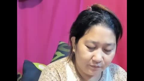 Snapshot of sweetpilipina88 chatting on February 17, 11:02 am MIA online show from February 17, 11:02 am
