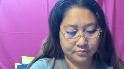 Snapshot of sweetpilipina88 chatting on January 17, 12:20 am MIA online show from January 17, 12:20 am