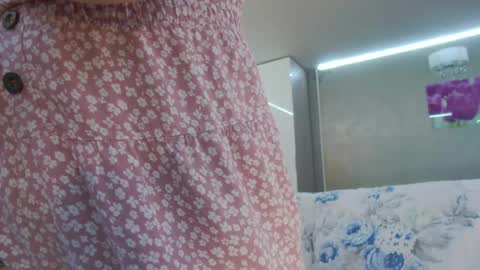 SweetRaisa online show from April 14, 6:11 pm