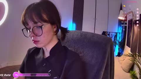Alice online show from June 2, 8:44 pm