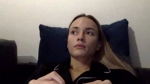 sweetsatalana online show from July 17, 8:55 pm