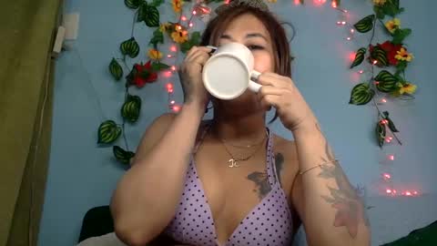 spicy online show from February 25, 11:04 pm