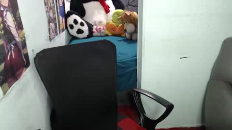 Snapshot of sweett_candy1 chatting on September 13, 3:20 am sweett_candy1 online show from September 13, 3:20 am