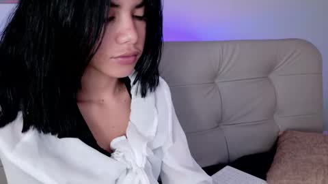    online show from February 25, 4:25 pm