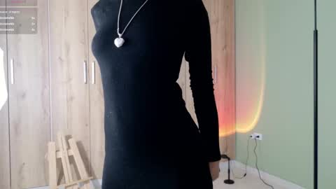    online show from March 4, 9:22 pm