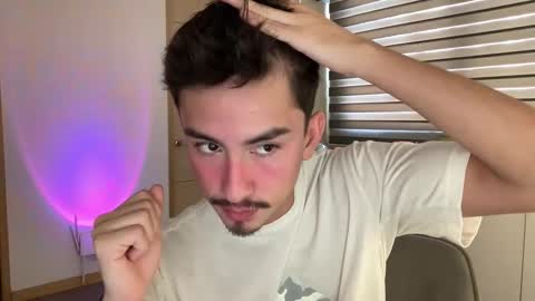 Andy  online show from November 18, 5:16 pm