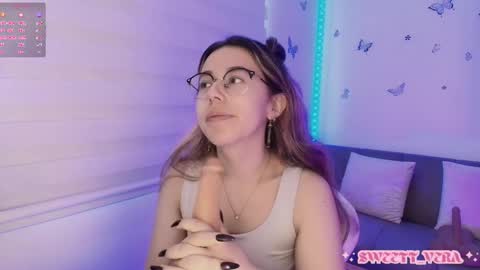 Veronica Independent Model online show from December 1, 1:20 pm