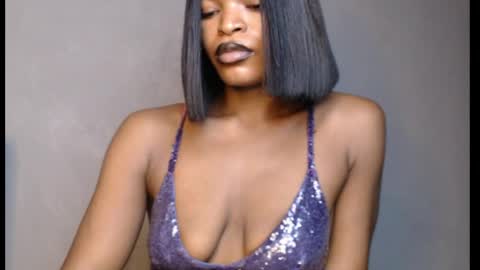sweetxxboobsx online show from May 11, 2:56 pm
