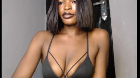 sweetxxboobsx online show from February 16, 10:24 am